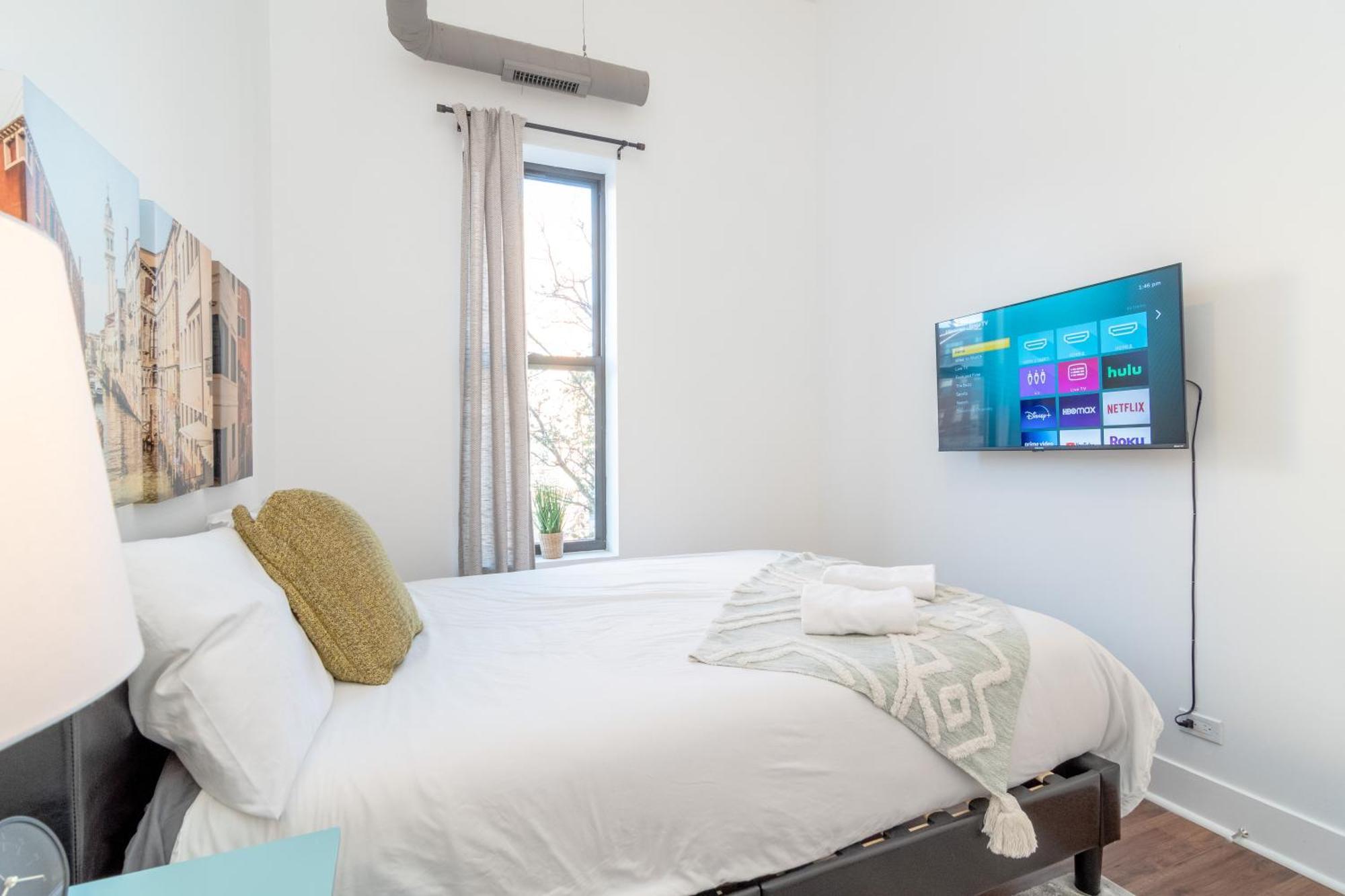 Mccormick Place 3Br-2Ba With Optional Parking - Sleeps 8 シカゴ エクステリア 写真